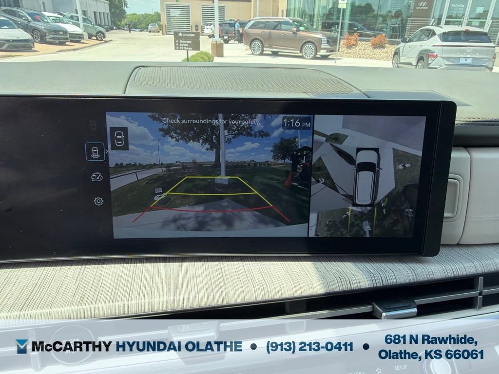 Certified 2025 Hyundai Santa Fe Calligraphy AWD/4WD image 9