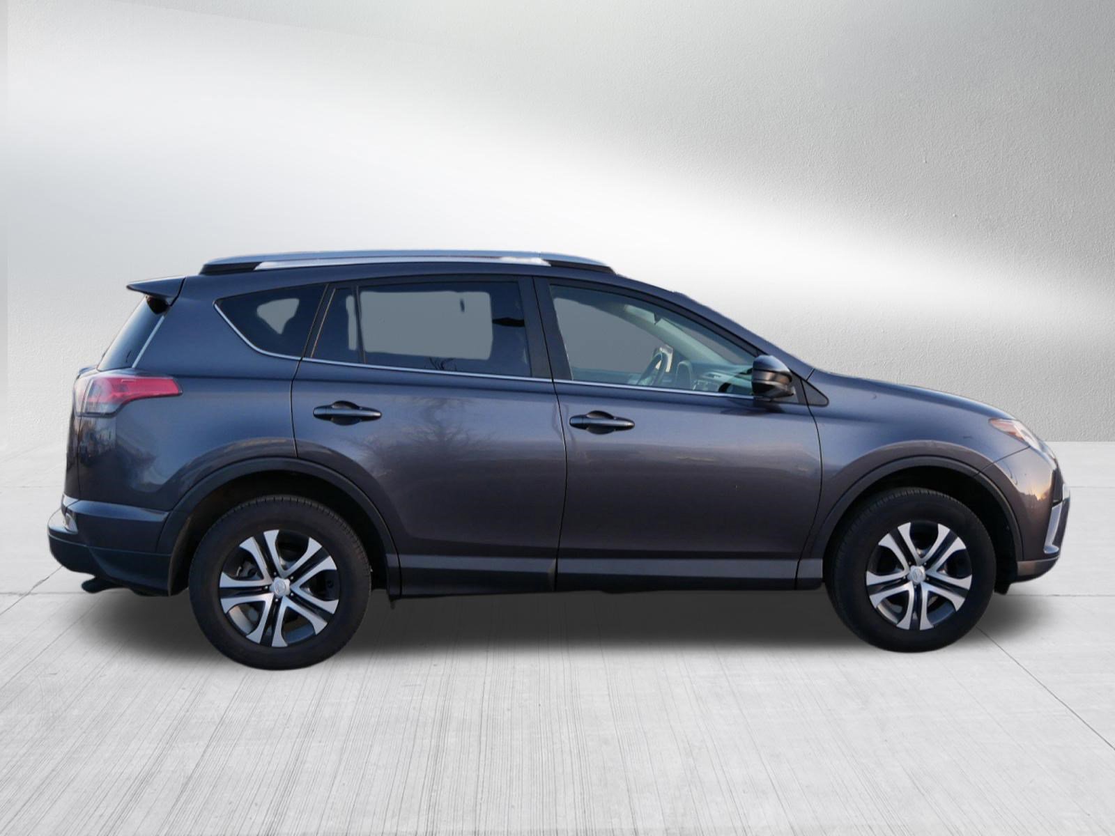 Used 2018 Toyota RAV4 LE w/ All Weather Liner Package image 8