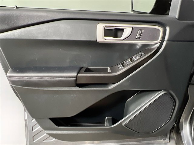 Used 2021 Ford Explorer Base image 29