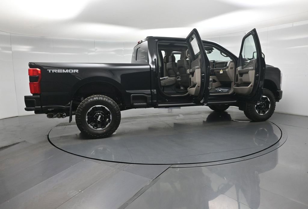 New 2026 Ford F350 Platinum w/ Platinum Plus Package image 4