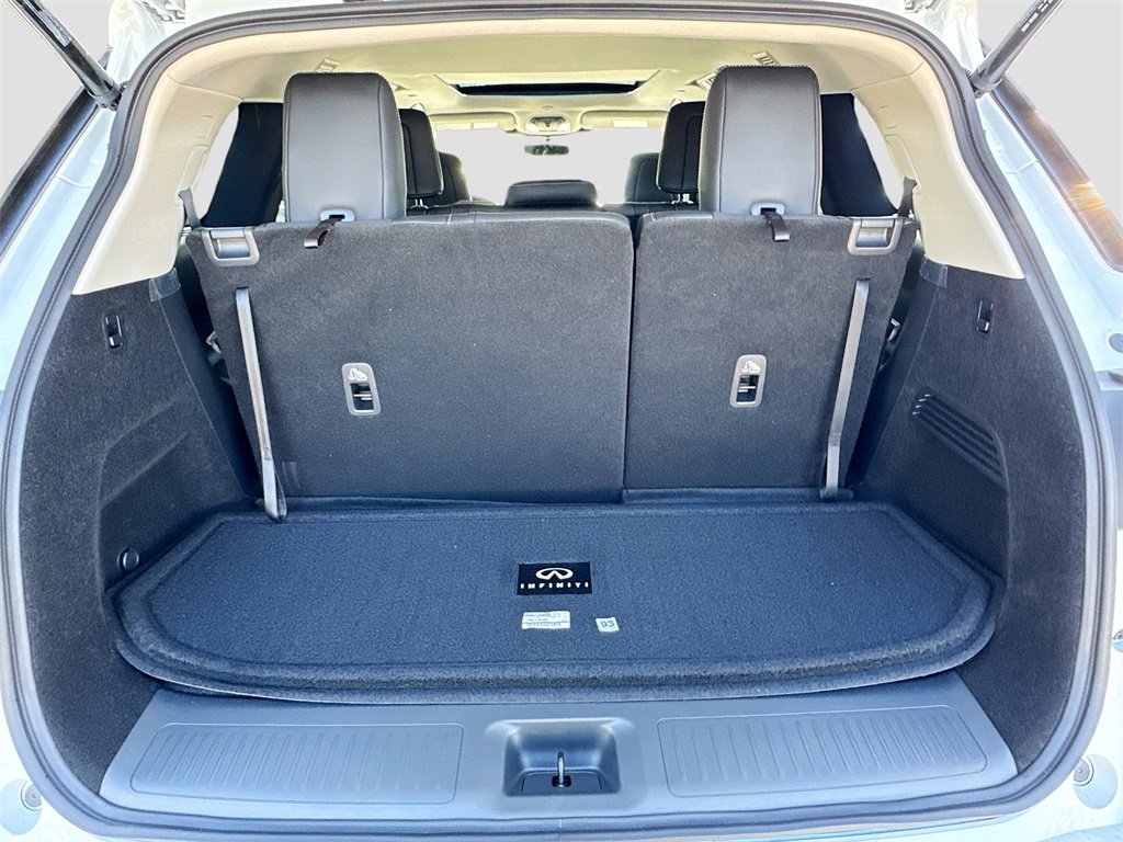 New 2026 INFINITI QX60 Luxe w/ Cargo Package image 28