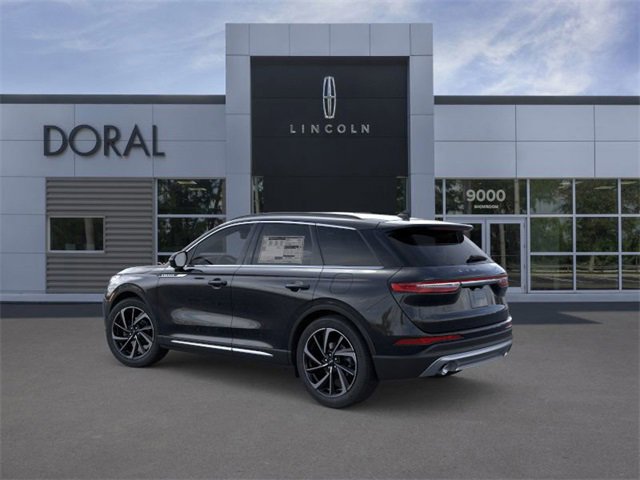 New 2026 Lincoln Corsair Reserve image 4