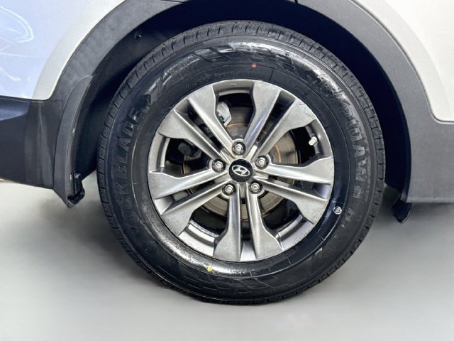 Used 2016 Hyundai Santa Fe Sport FWD image 32