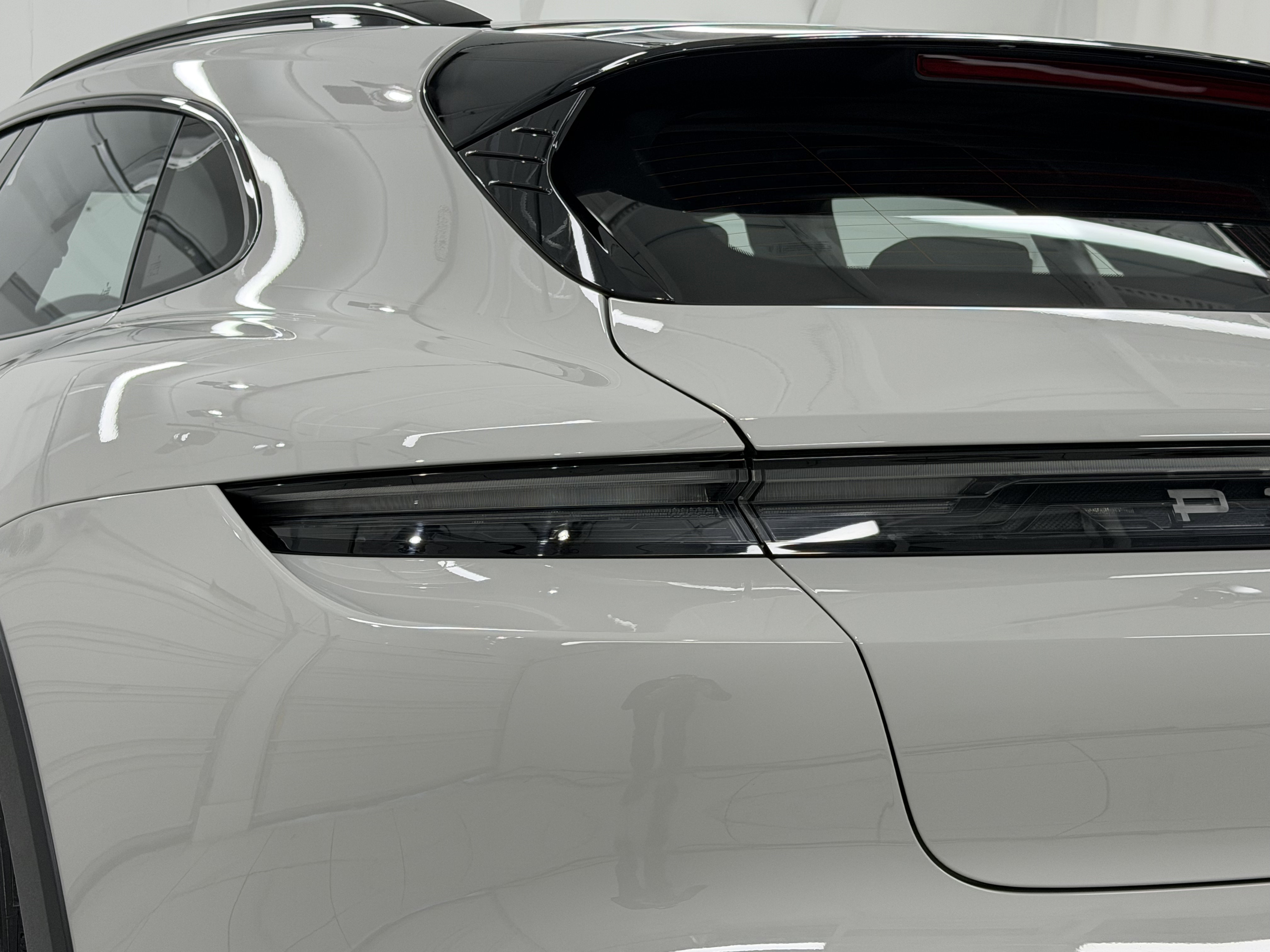 Certified 2023 Porsche Taycan Turbo S image 18