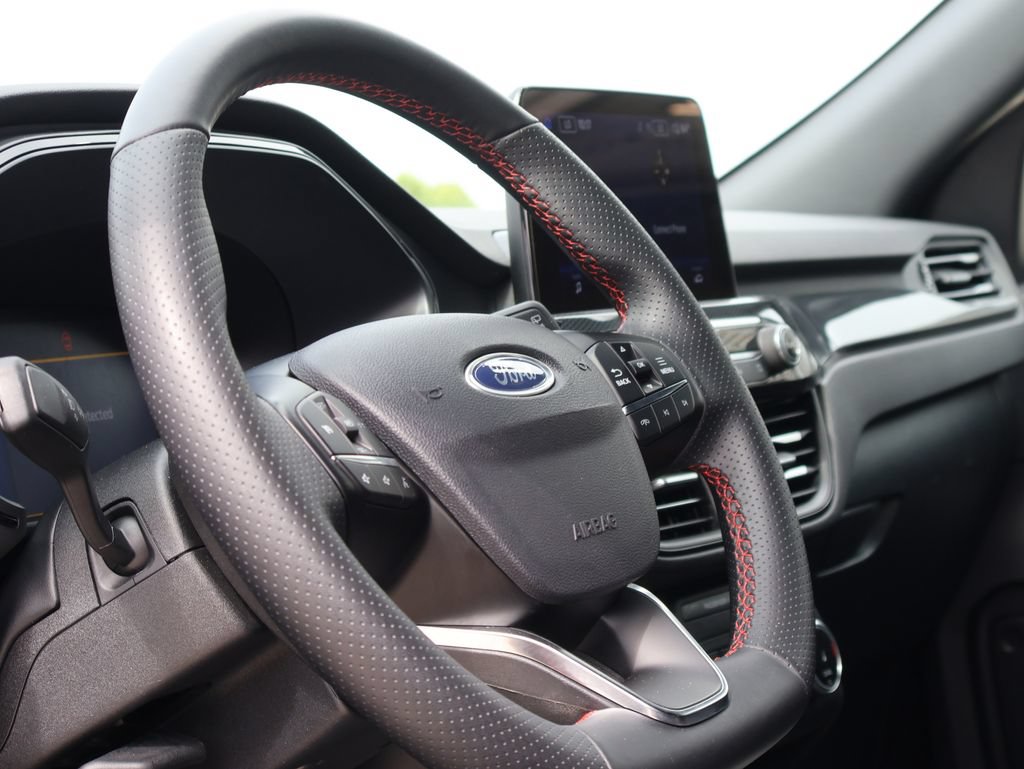 Certified 2025 Ford Escape ST-Line AWD/4WD image 25