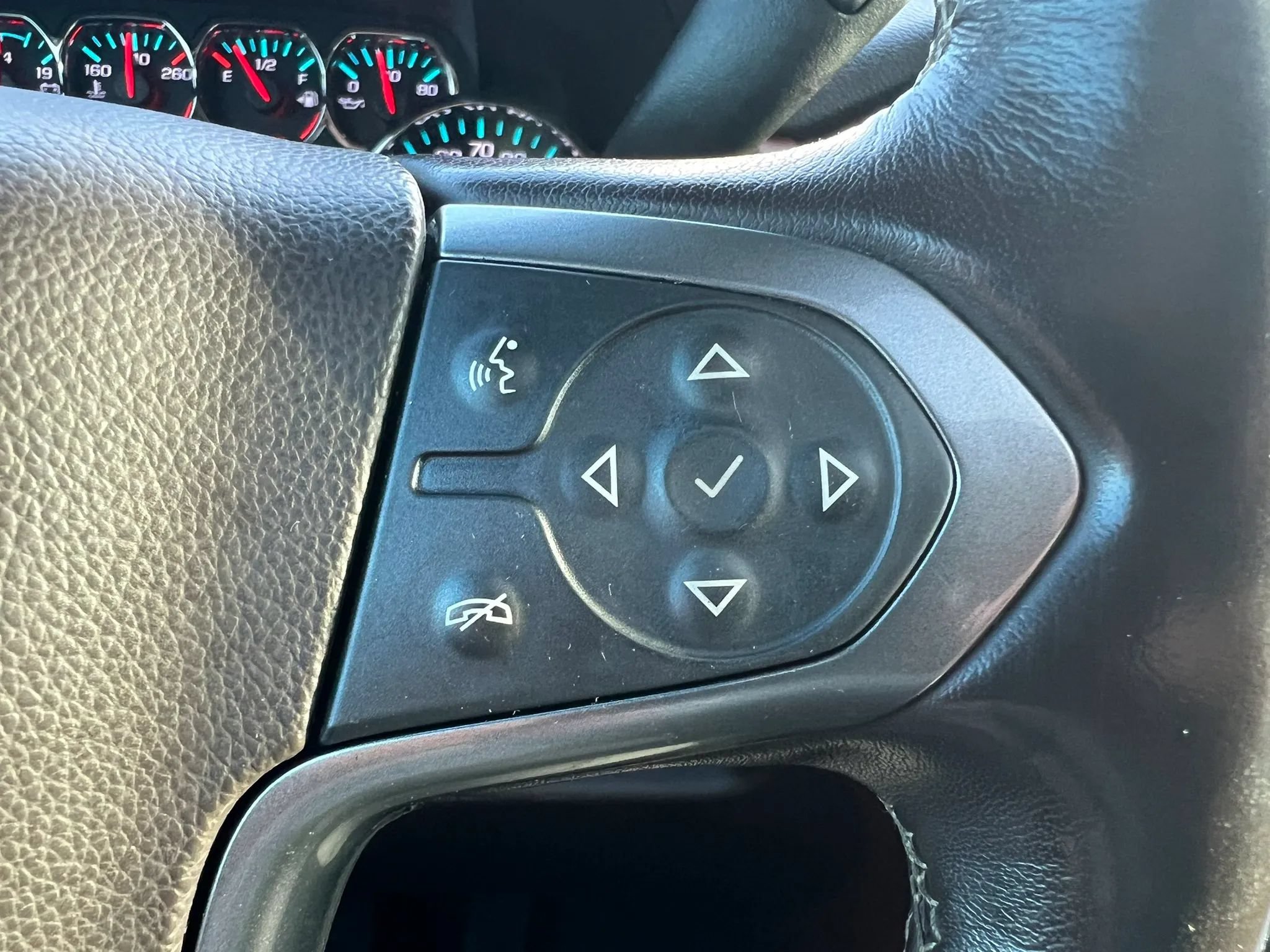 Used 2020 Chevrolet Tahoe Premier AWD/4WD image 23