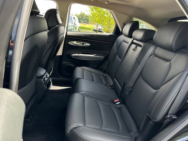 Used 2024 Genesis GV70 2.5T w/ Select Package AWD/4WD image 18