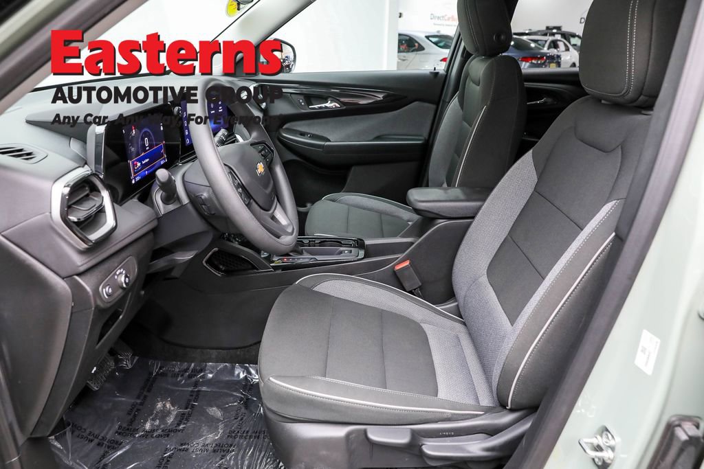 Used 2026 Chevrolet TrailBlazer LT w/ Driver Confidence Package image 14