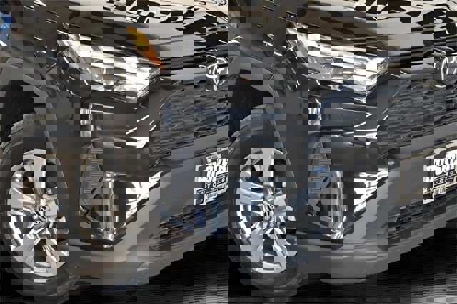 Used 2025 Toyota RAV4 XLE image 15