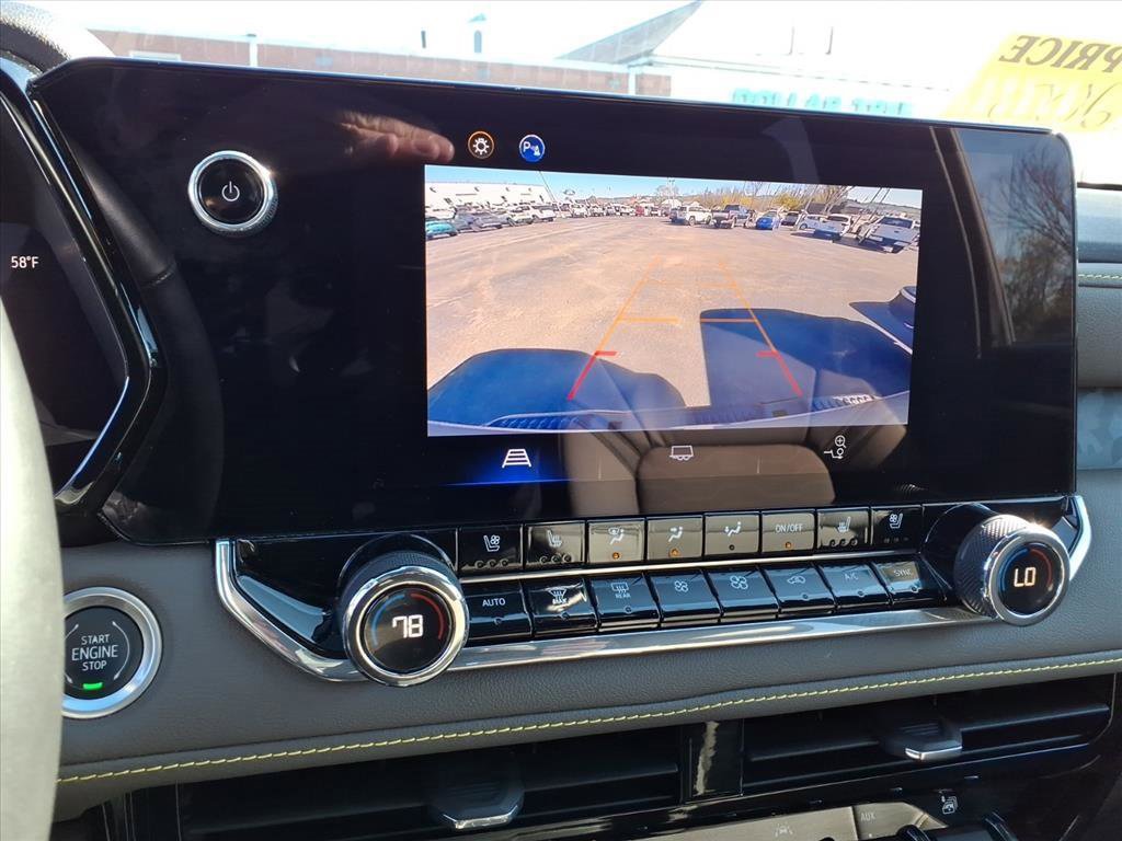 Used 2024 Chevrolet Colorado ZR2 w/ ZR2 Convenience Package III image 16