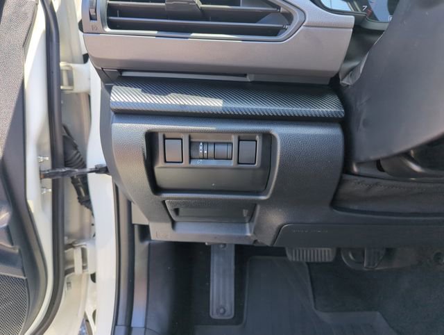 Used 2024 Subaru Crosstrek 2.0i image 19