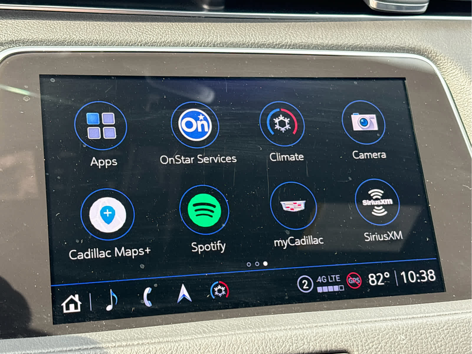 Certified 2021 Cadillac XT4 Sport w/ Enhanced Visibility Package AWD/4WD image 13