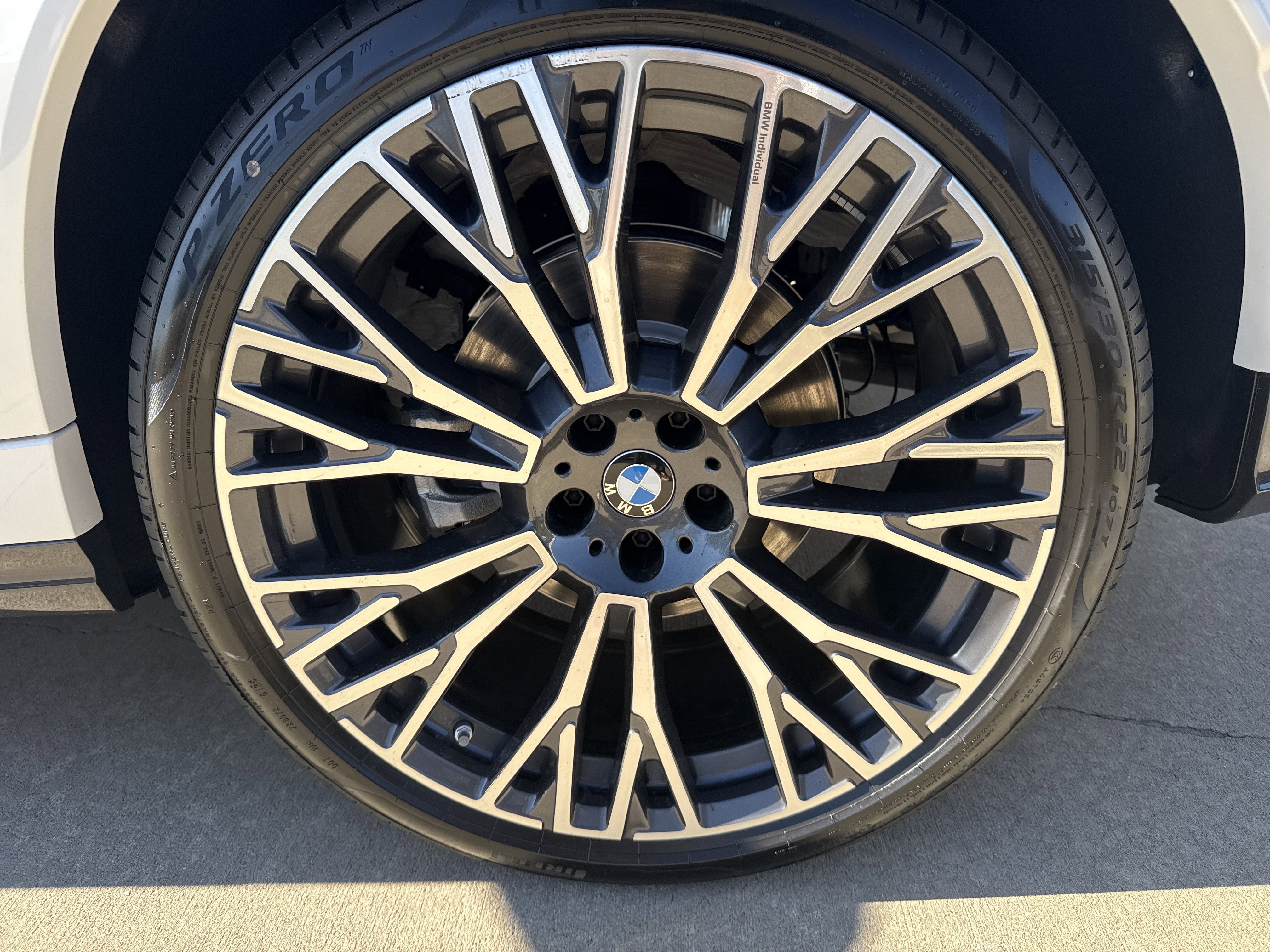 New 2026 BMW X6 xDrive40i w/ Executive Package AWD/4WD image 29