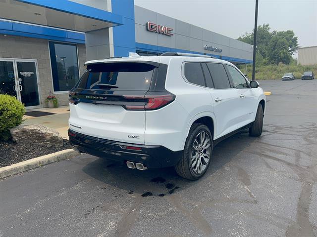 New 2026 GMC Acadia Denali Ultimate w/ LPO, Floor Liner Package AWD/4WD image 7