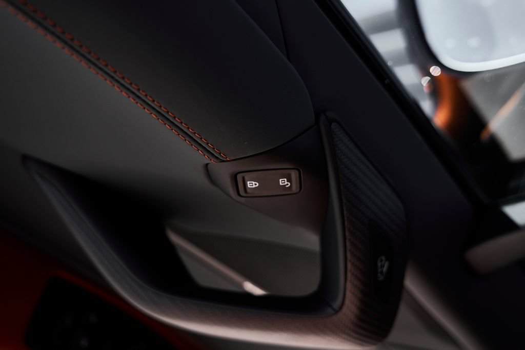 Used 2019 BMW i8 Coupe AWD/4WD image 33