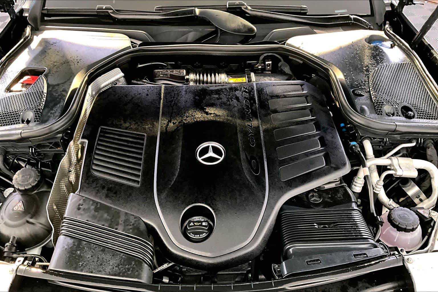 Used 2023 Mercedes-Benz E 450 4MATIC Cabriolet image 31