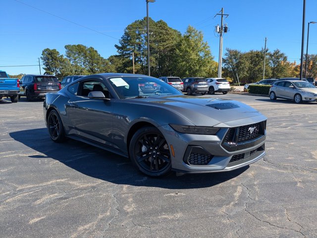 Certified 2025 Ford Mustang GT image 2