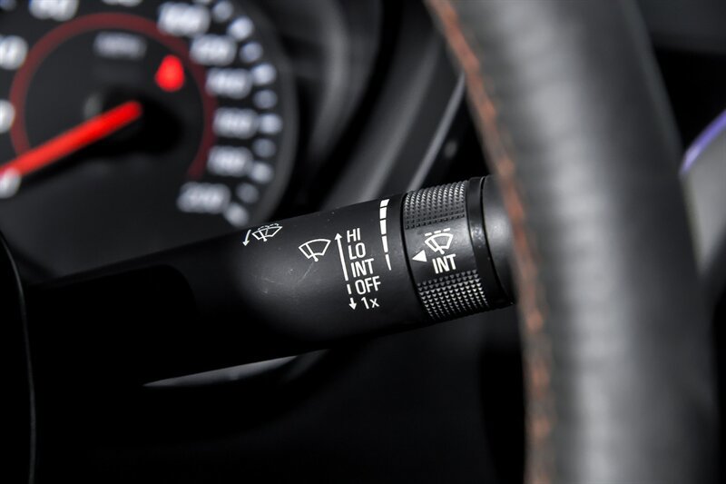 Used 2019 Chevrolet Camaro ZL1 RWD image 30