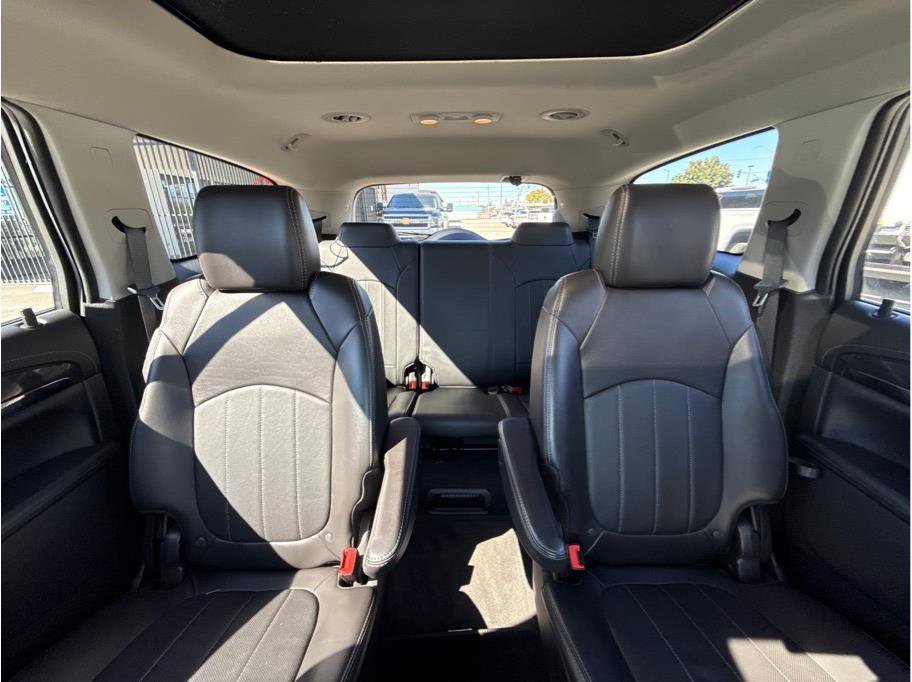 Used 2017 Buick Enclave Leather image 9