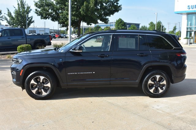 Used 2023 Jeep Grand Cherokee 4WD 4xe image 9