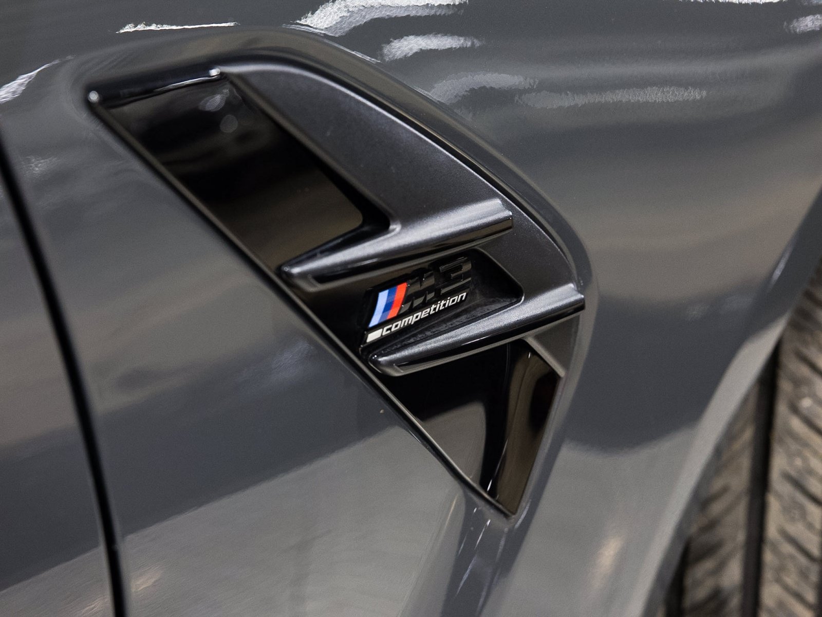Used 2025 BMW M3 Competition w/ Executive Package AWD/4WD image 16