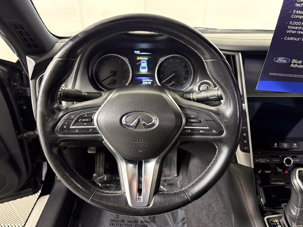 Used 2017 INFINITI Q60 2.0t w/ Premium Plus Package 2.0T AWD/4WD image 15