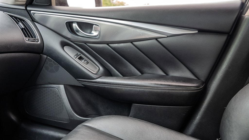 Used 2015 INFINITI Q50 Premium w/ Navigation Package AWD/4WD image 23