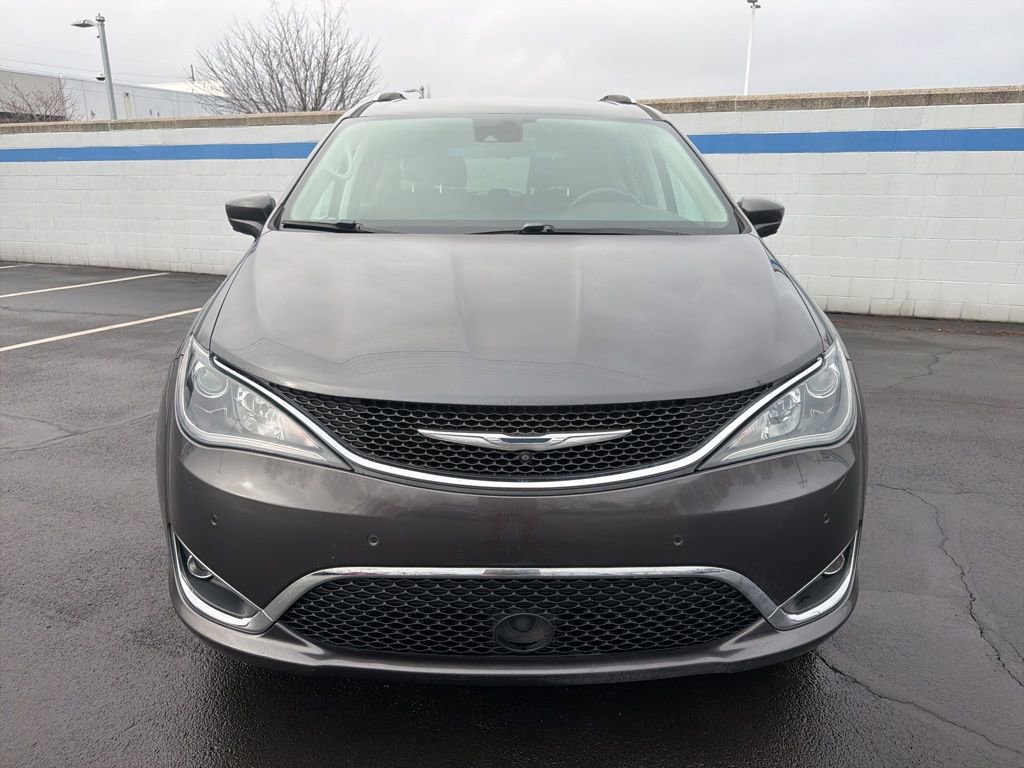 Used 2018 Chrysler Pacifica Touring-L w/ Advanced Safetytec Group image 7