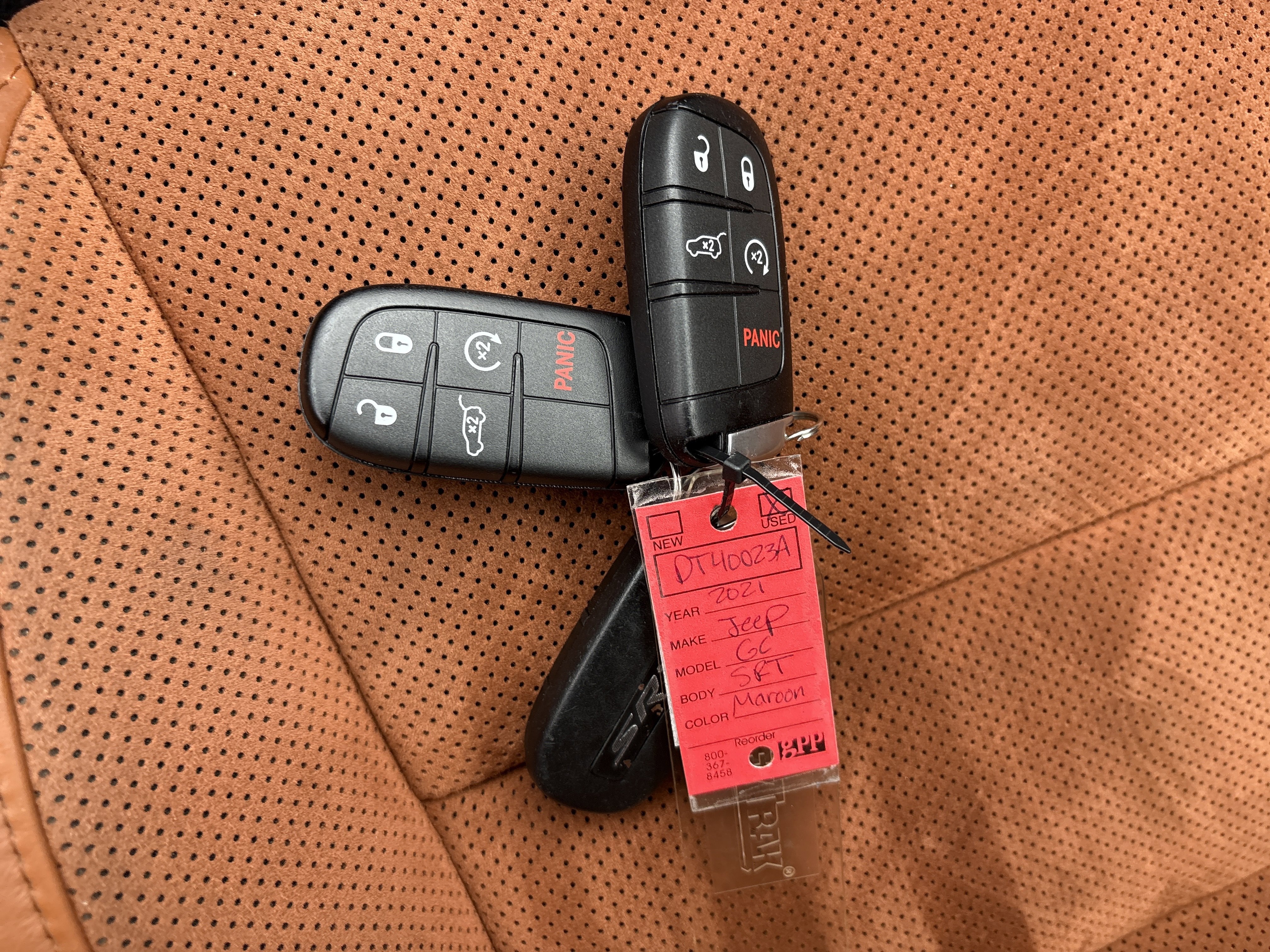 Used 2021 Jeep Grand Cherokee SRT AWD/4WD image 36