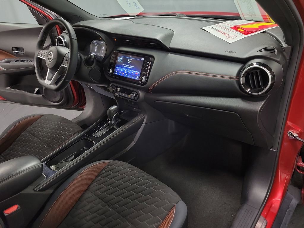 Used 2022 Nissan Kicks SR w/ Interior Electronics Package FWD image 22