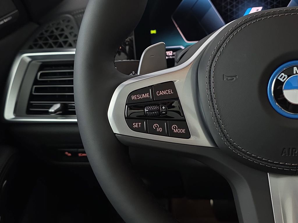 New 2026 BMW X5 xDrive50e w/ M Sport Package image 17
