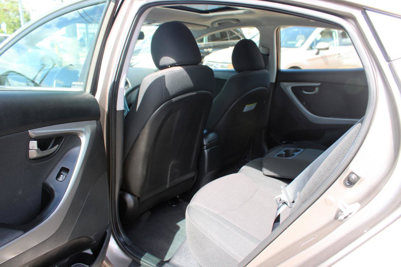 Used 2016 Hyundai Elantra Value Edition FWD image 14