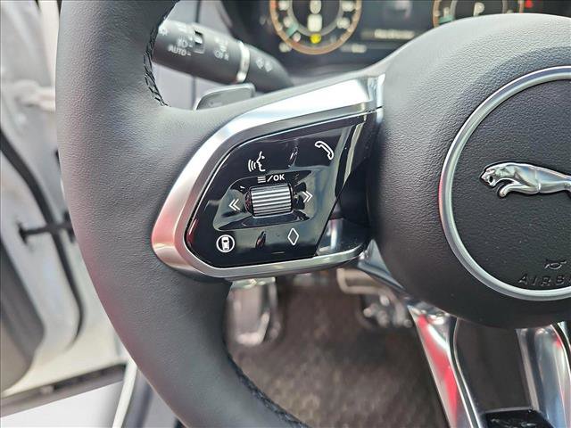 New 2024 Jaguar E-PACE R-Dynamic SE image 17