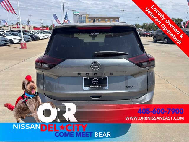 New 2026 Nissan Rogue Dark Armor AWD/4WD image 4