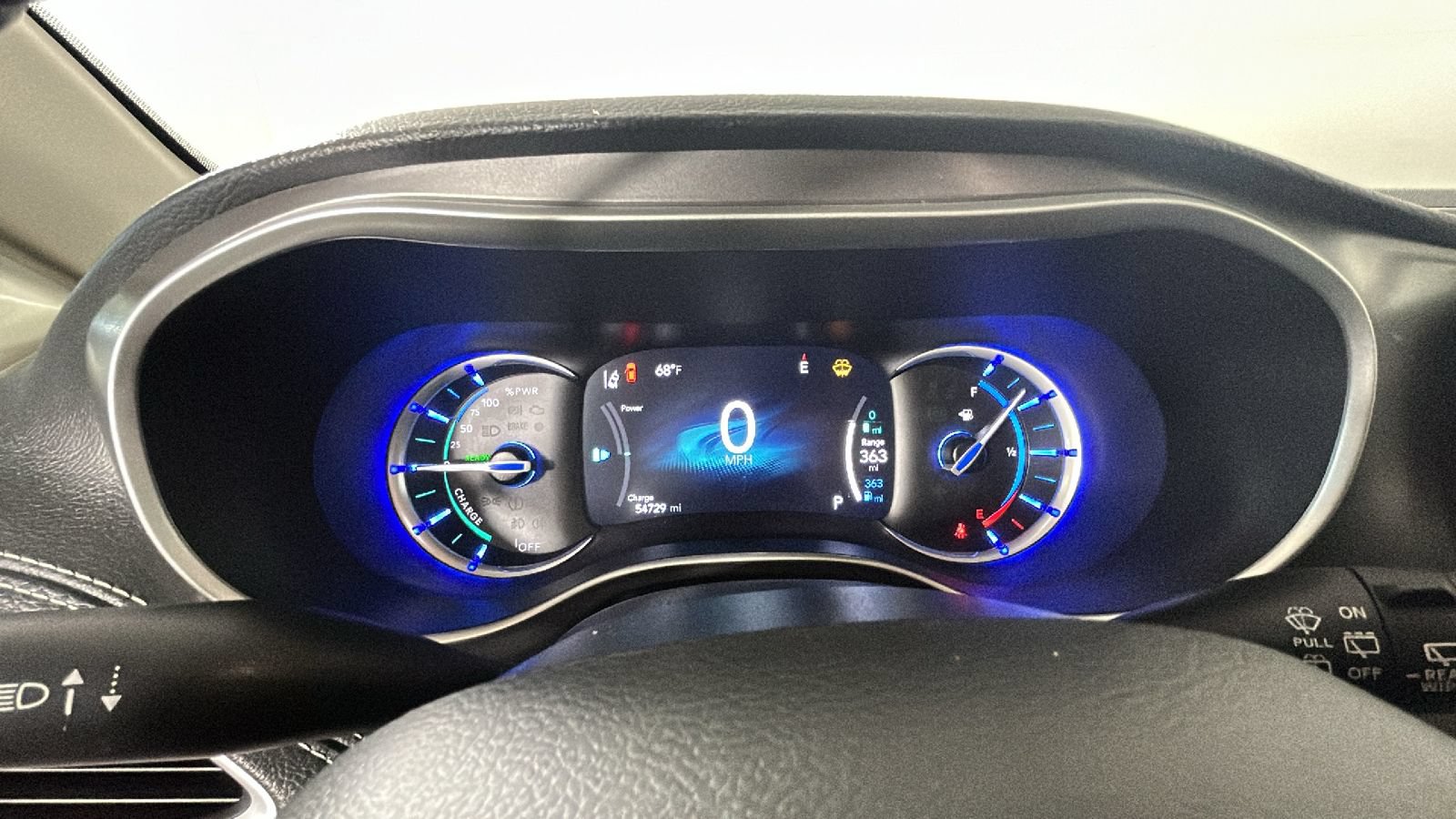 Used 2023 Chrysler Pacifica Touring-L FWD image 18