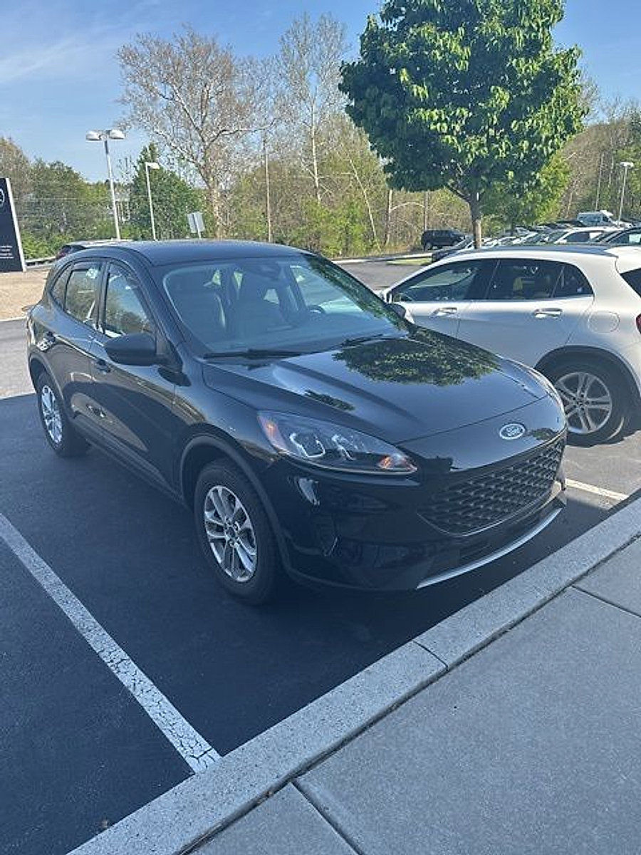 Used 2021 Ford Escape S AWD/4WD image 2