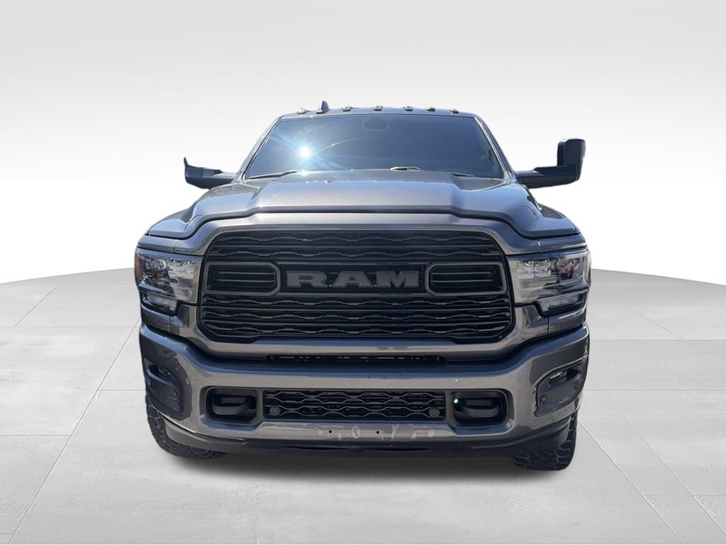 Used 2021 RAM 2500 Limited w/ Night Edition AWD/4WD image 4