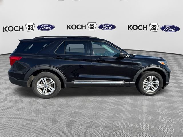 Used 2023 Ford Explorer XLT AWD/4WD image 9