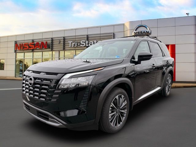 New 2026 Nissan Pathfinder Platinum image 2