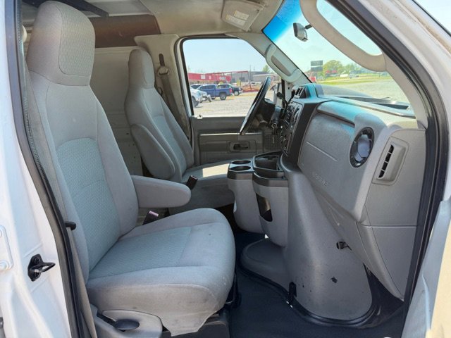 Used 2013 Ford E-150 and Econoline 150 w/ Commercial Cargo Van Pkg image 7