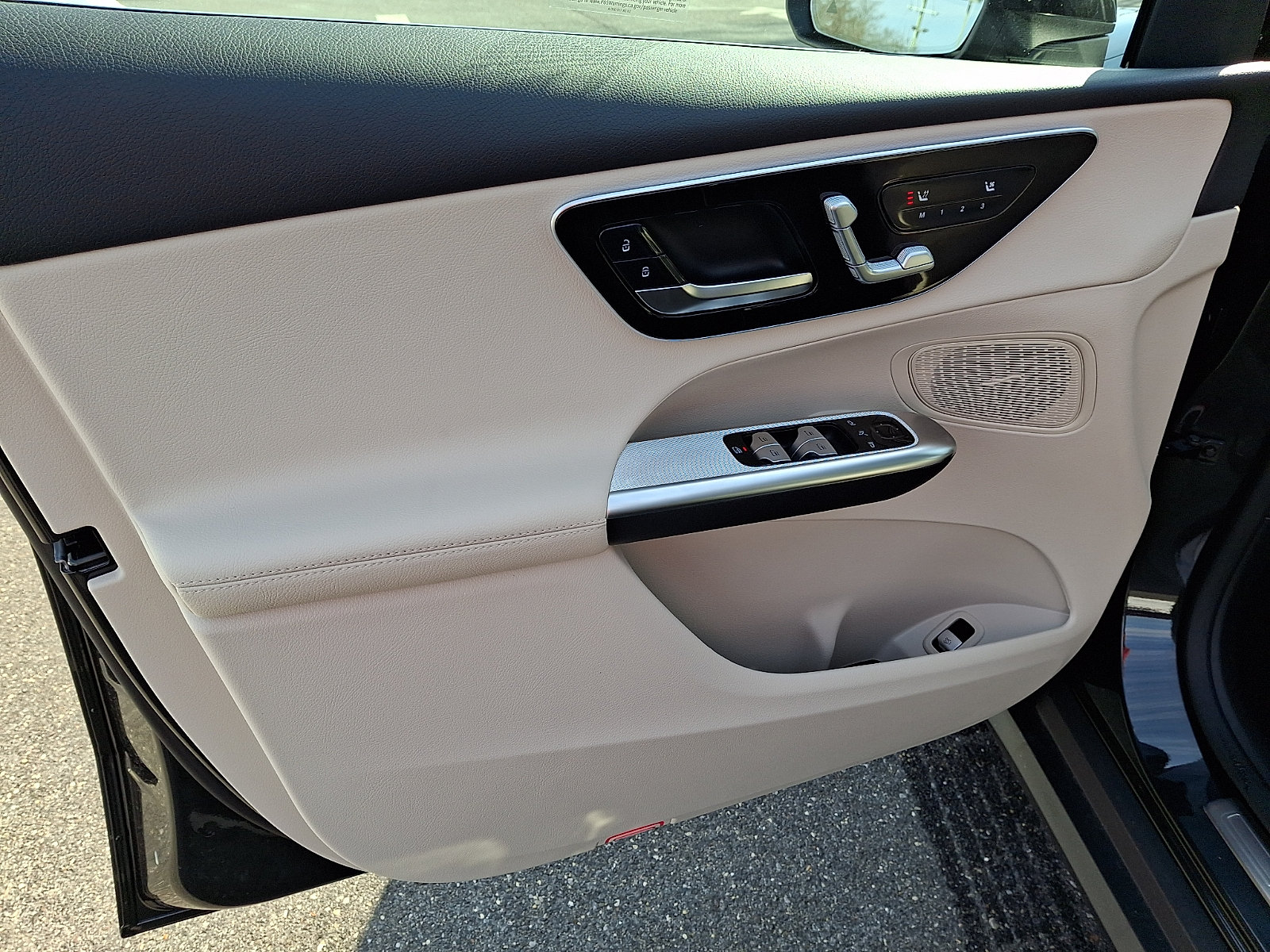 Used 2026 Mercedes-Benz GLC 300 4MATIC image 7