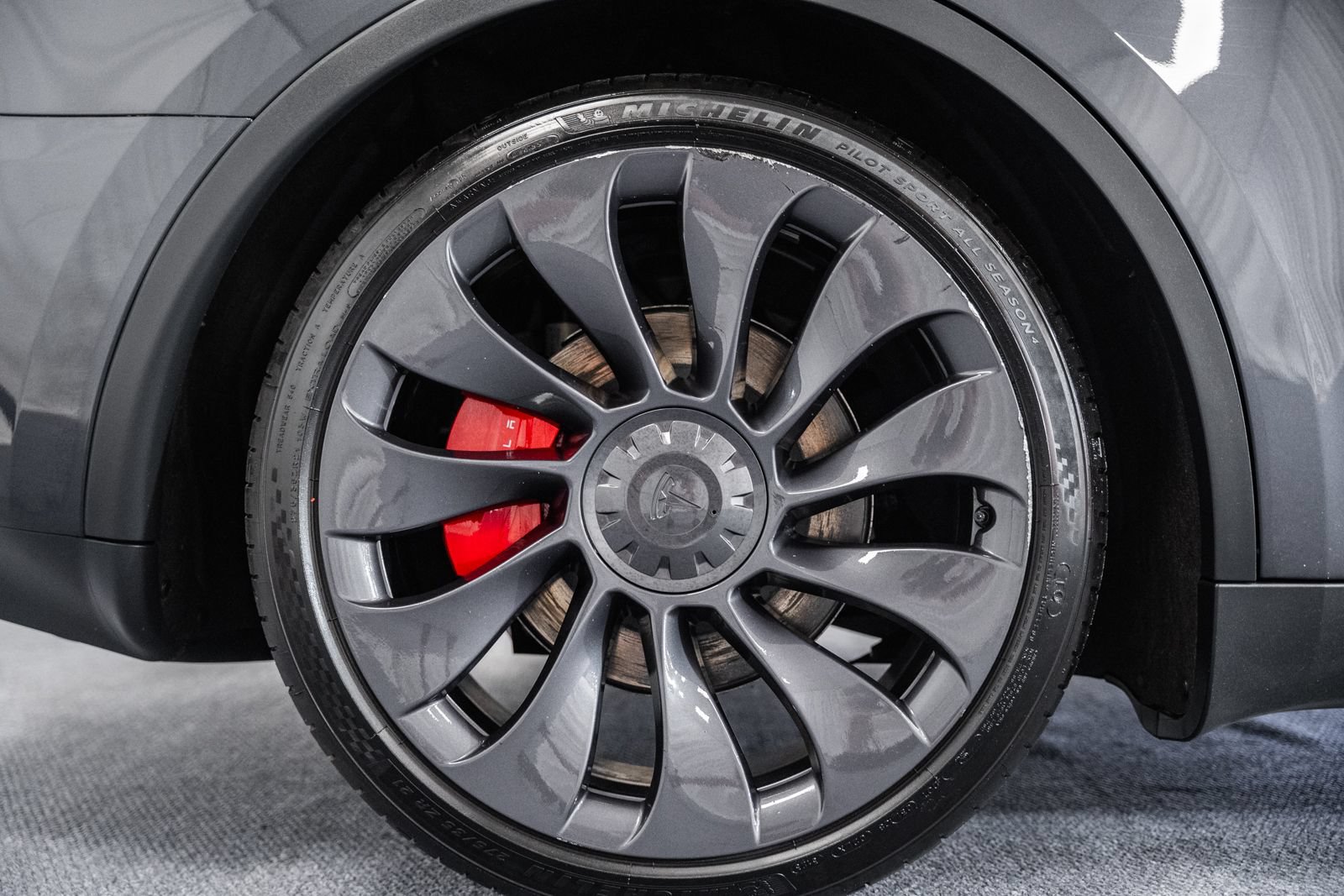 Used 2024 Tesla Model Y Performance AWD/4WD image 21