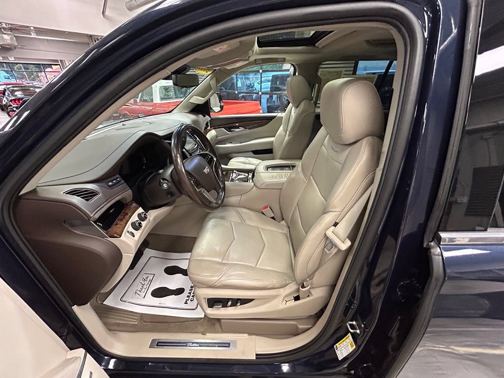 Used 2017 Cadillac Escalade Premium Luxury AWD/4WD image 57