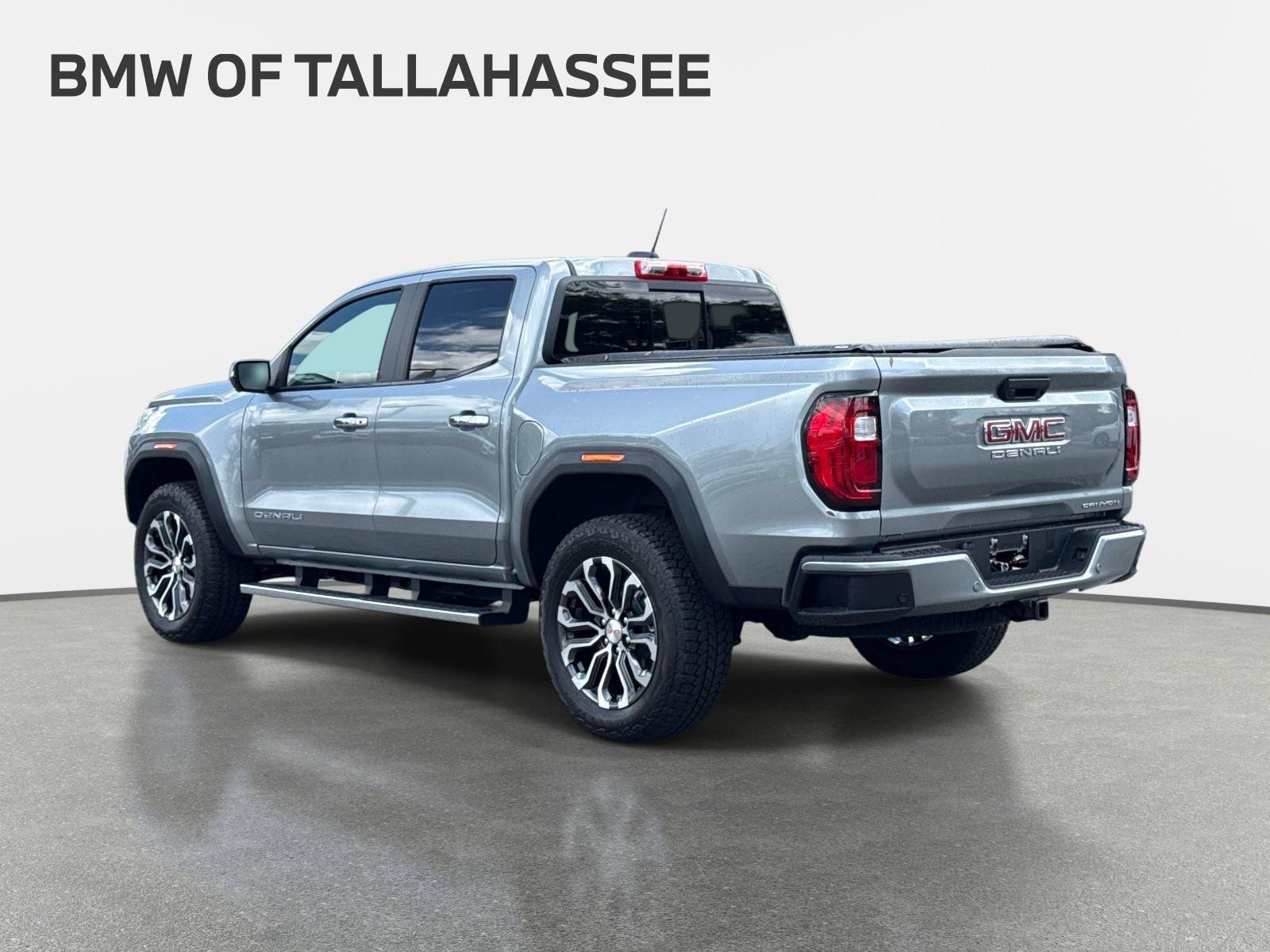 Used 2026 GMC Canyon Denali AWD/4WD image 8