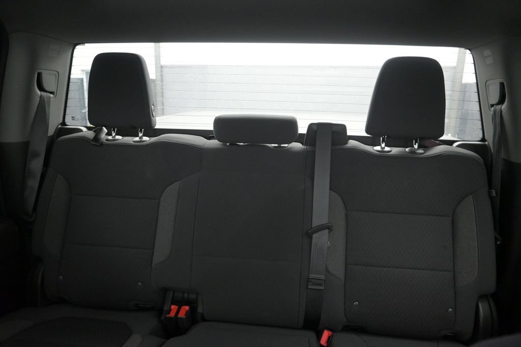 Used 2022 Chevrolet Silverado 1500 Custom w/ Safety Confidence Package RWD image 15
