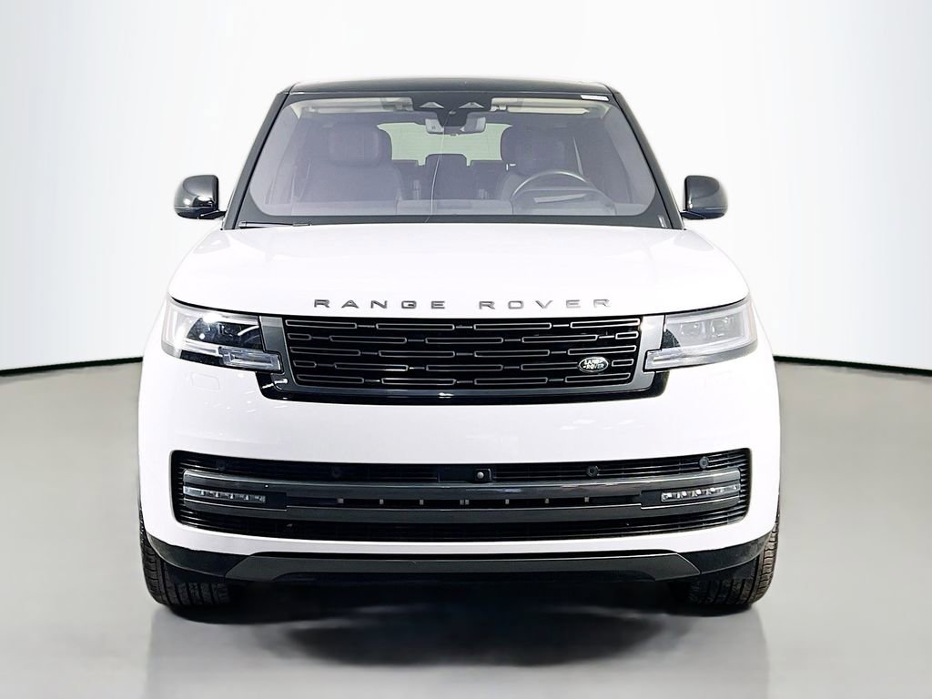 Used 2022 Land Rover Range Rover Long Wheelbase SE AWD/4WD image 2