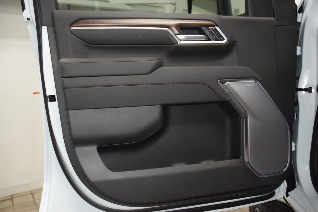 New 2026 Chevrolet Silverado 3500 High Country w/ High Country Premium Package AWD/4WD image 51