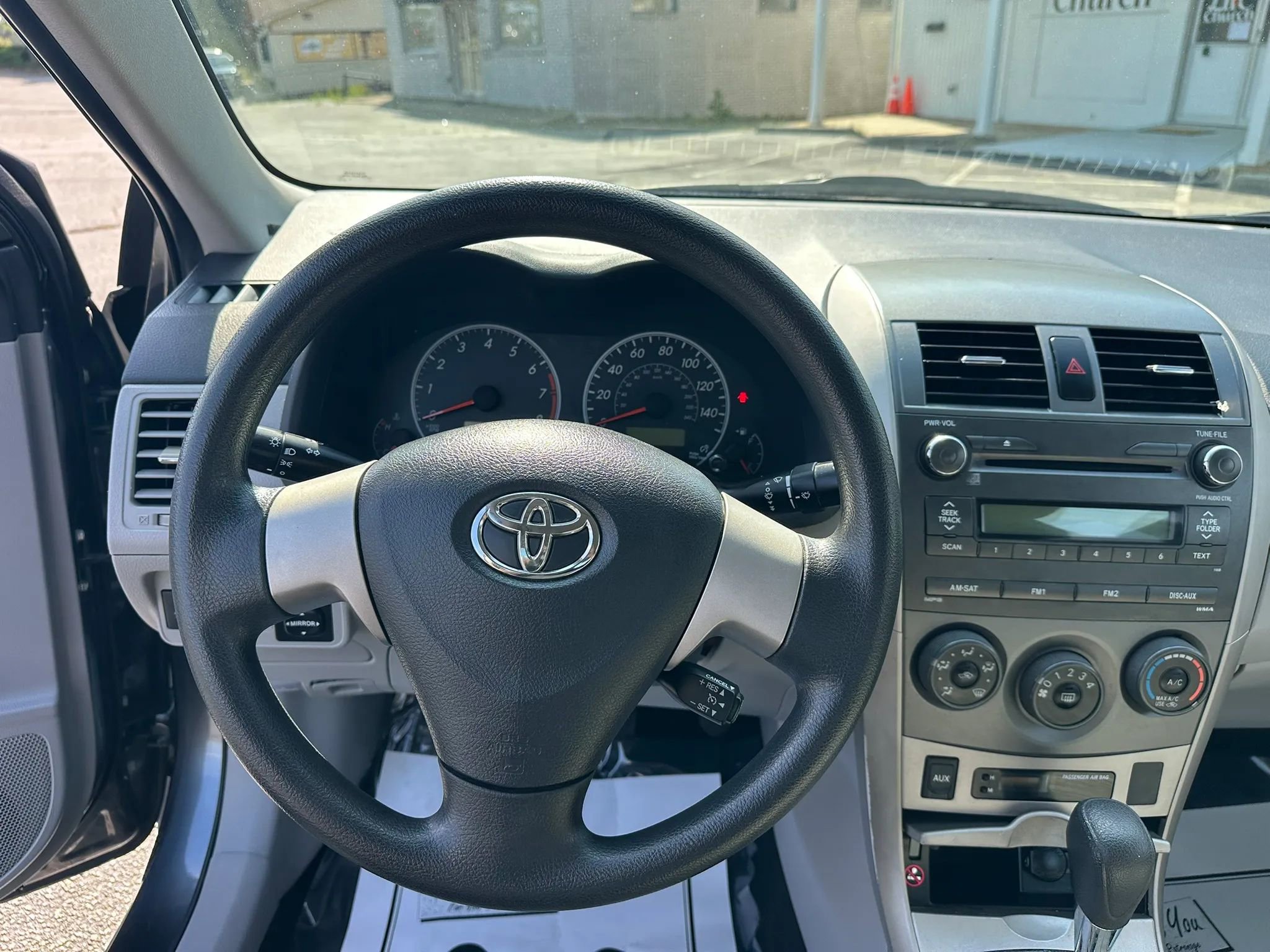 Used 2011 Toyota Corolla LE image 21