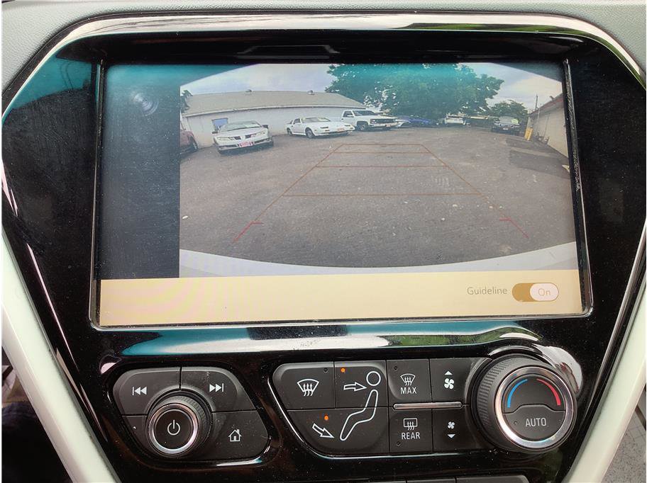 Used 2020 Chevrolet Bolt LT FWD image 15
