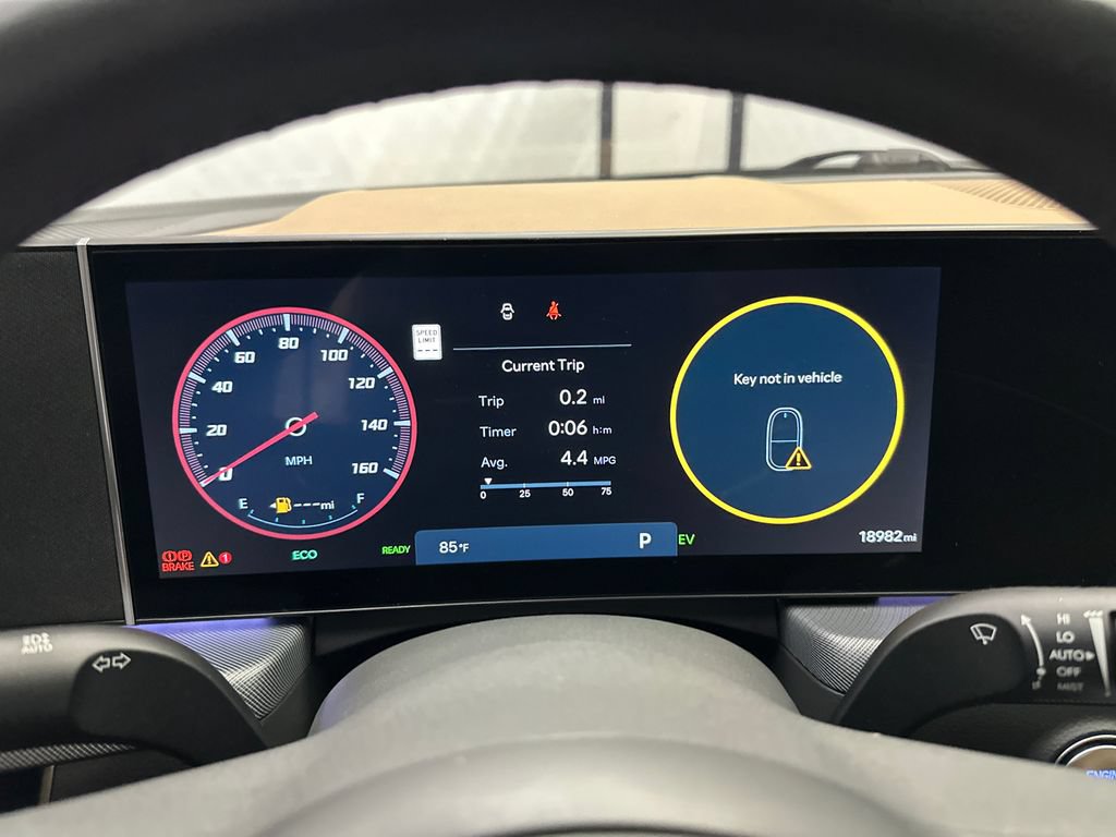 Used 2025 Hyundai Sonata Limited FWD image 28